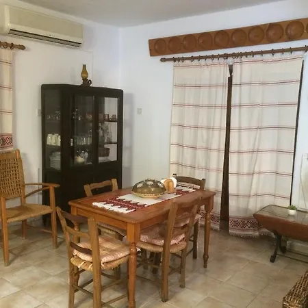 Piskopos بيت للعطل